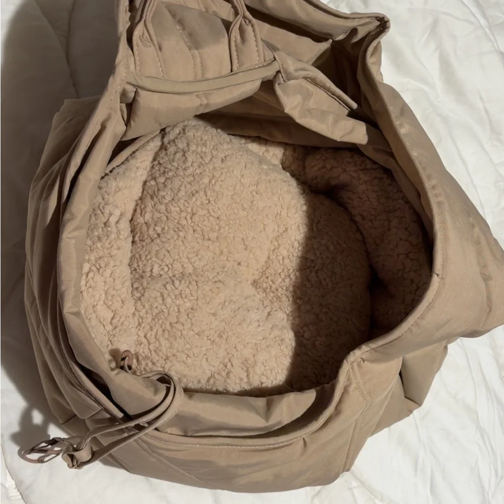 Tan Lambwolf Collective Carrier - Picture 2 of 6